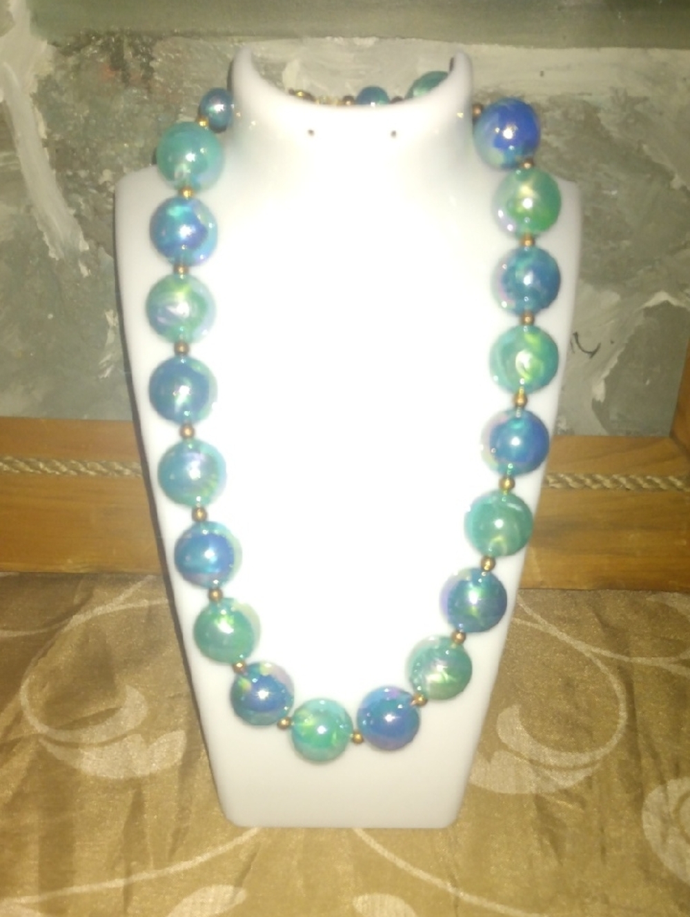 Blue Lucite Iridescent Bubble Handmade Blue-Green Beaded Necklace Vintage